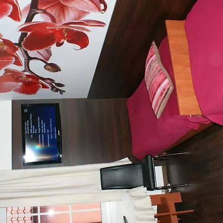 Owr Grazyna Bed & Breakfast 3*